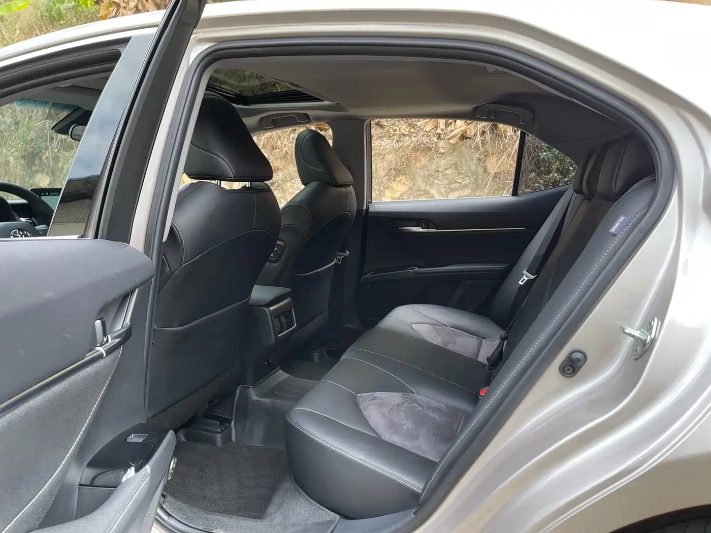 Toyota Camry 2021 2.0S Sporty Edition фото 6