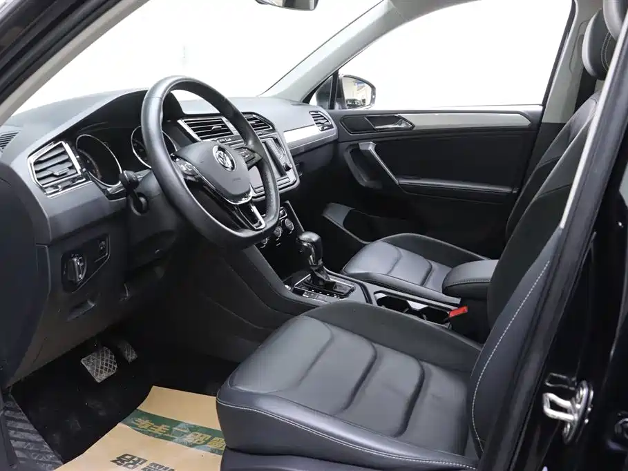 Volkswagen Tiguan L 2018 330TSI Automatic 2WD Luxury Edition фото 13