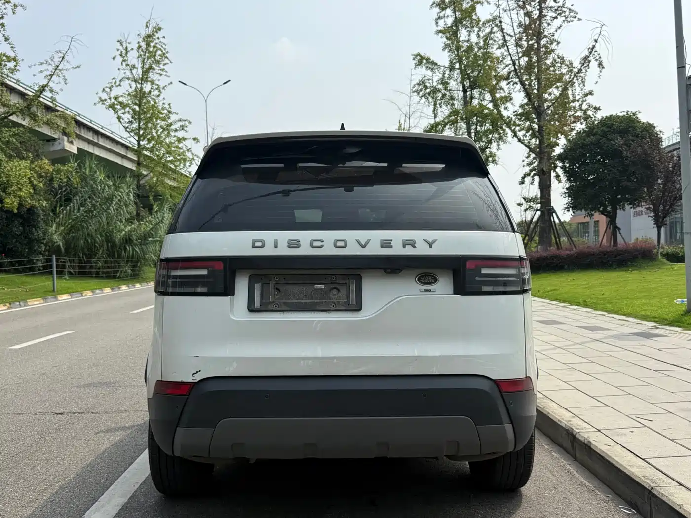 Фото 9 - Land Rover Discovery