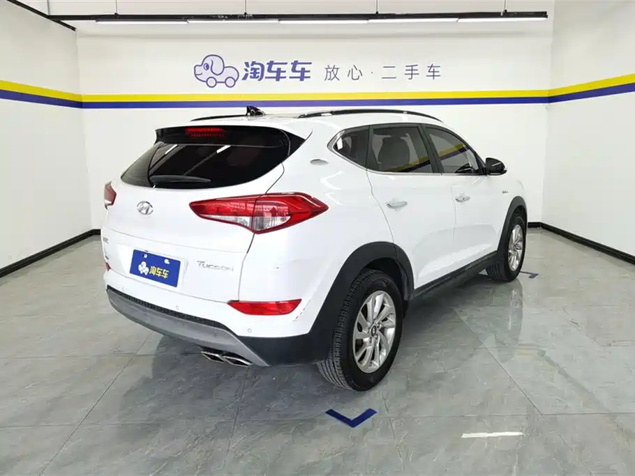 Hyundai Tucson 2018 1.6T DCT 2WD 15th Anniversary Special Edition фото 3