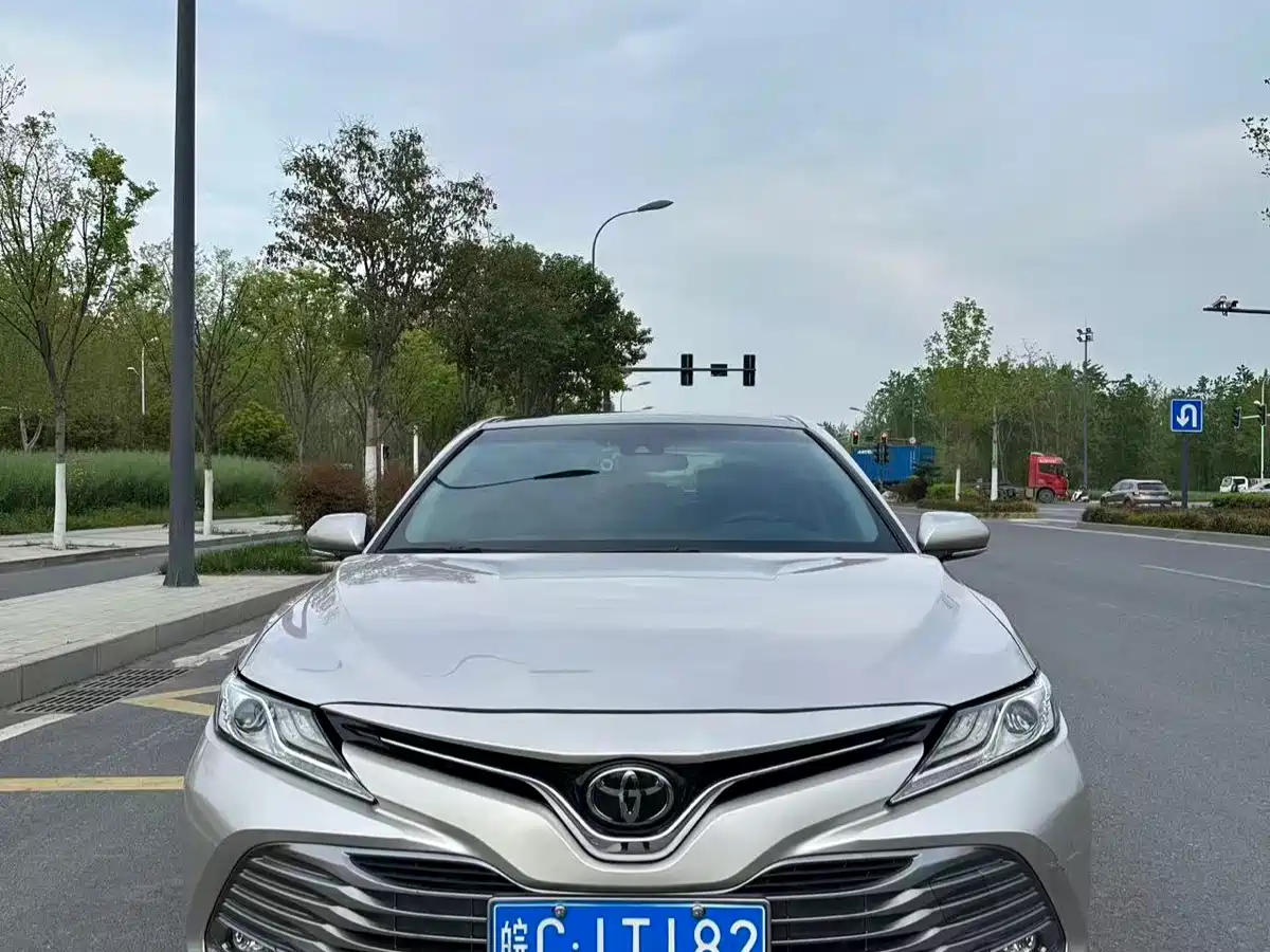 Toyota Camry 2019 2.5G Luxury (China V) фото 2