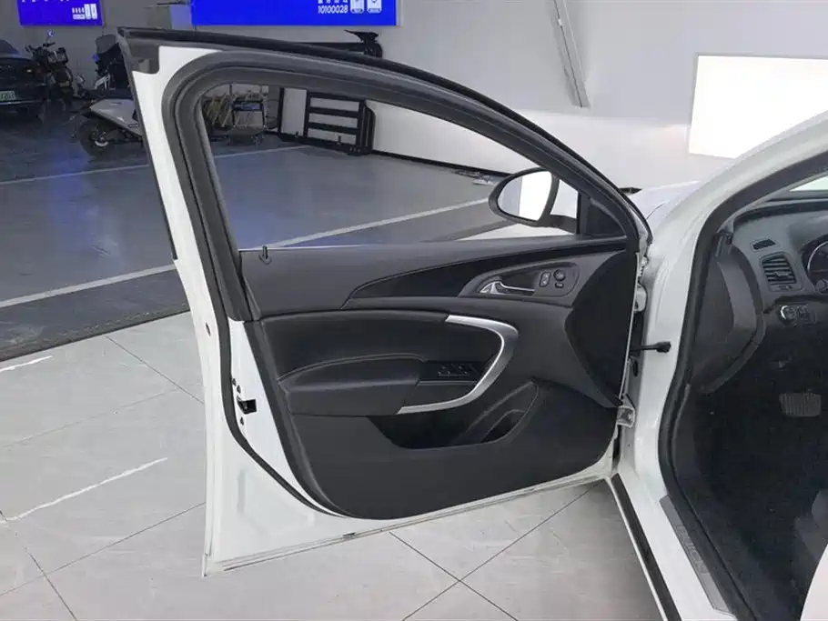 Buick Regal 2015 1.6T Leading Tech Edition фото 7