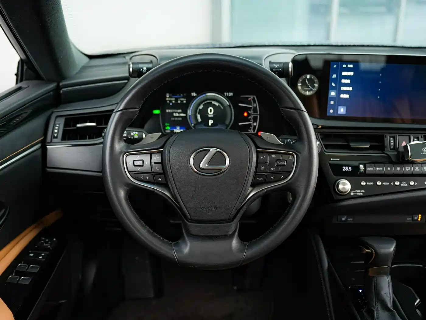 Lexus ES 2022 300h Excellence Edition фото 19