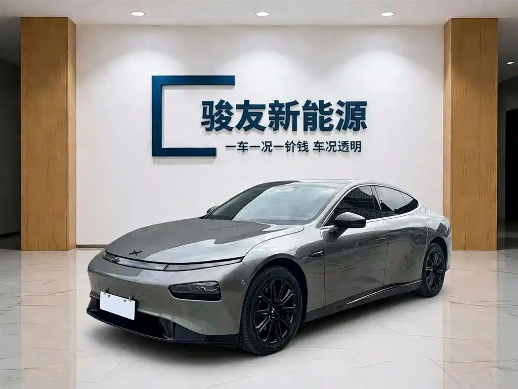 Фото 1 - XPeng P7