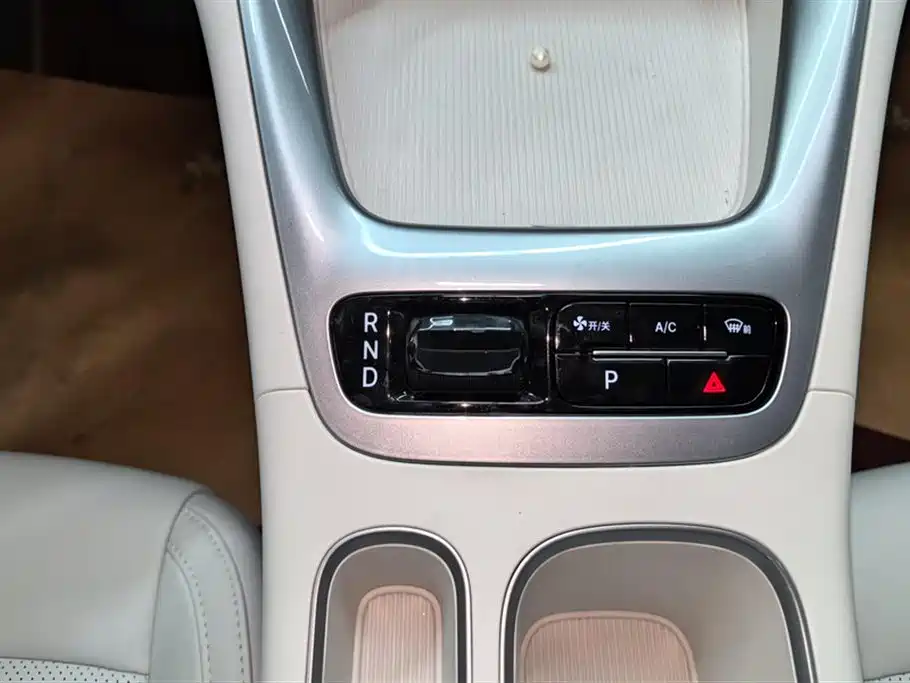 Geely Galaxy Starry Wish 2025 310km Dream Edition фото 16