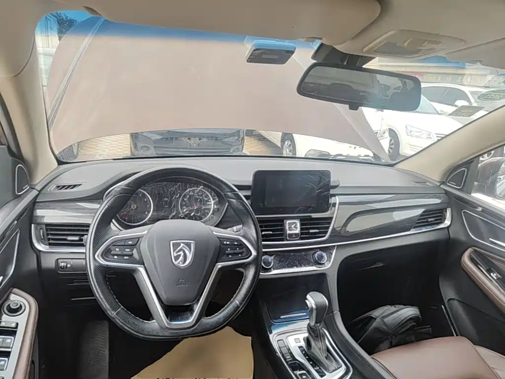 Baojun 560 2018 2017 1.5T DCT Premium Model