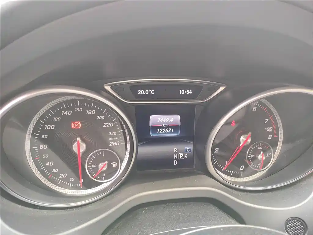 Mercedes-Benz GLA 2017 GLA 200 Dynamic фото 12