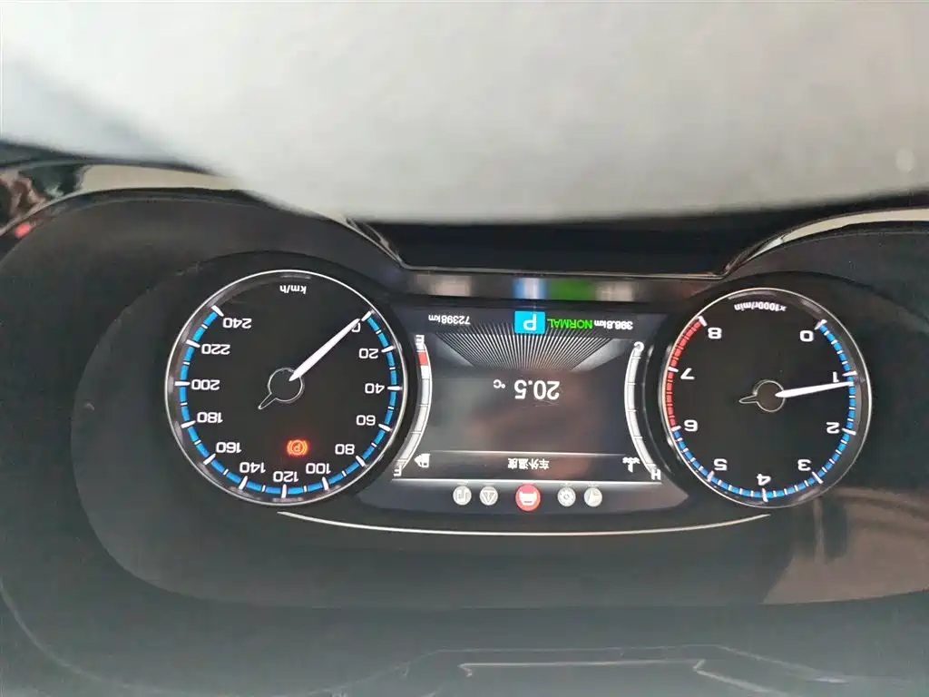 GAC Trumpchi Trumpchi GS8 2017 320T 2WD Luxury Smart Connect (7-seater) фото 3