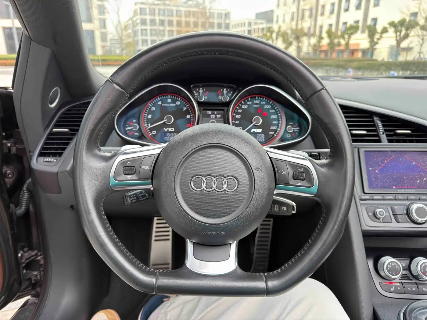 Audi R8 2011 Spyder 5.2 FSI quattro фото 10