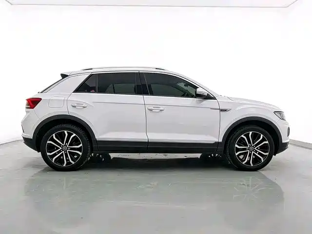Volkswagen T-ROC 2021 Facelift 280TSI DSG 2WD Comfort Smart Connect Edition фото 16