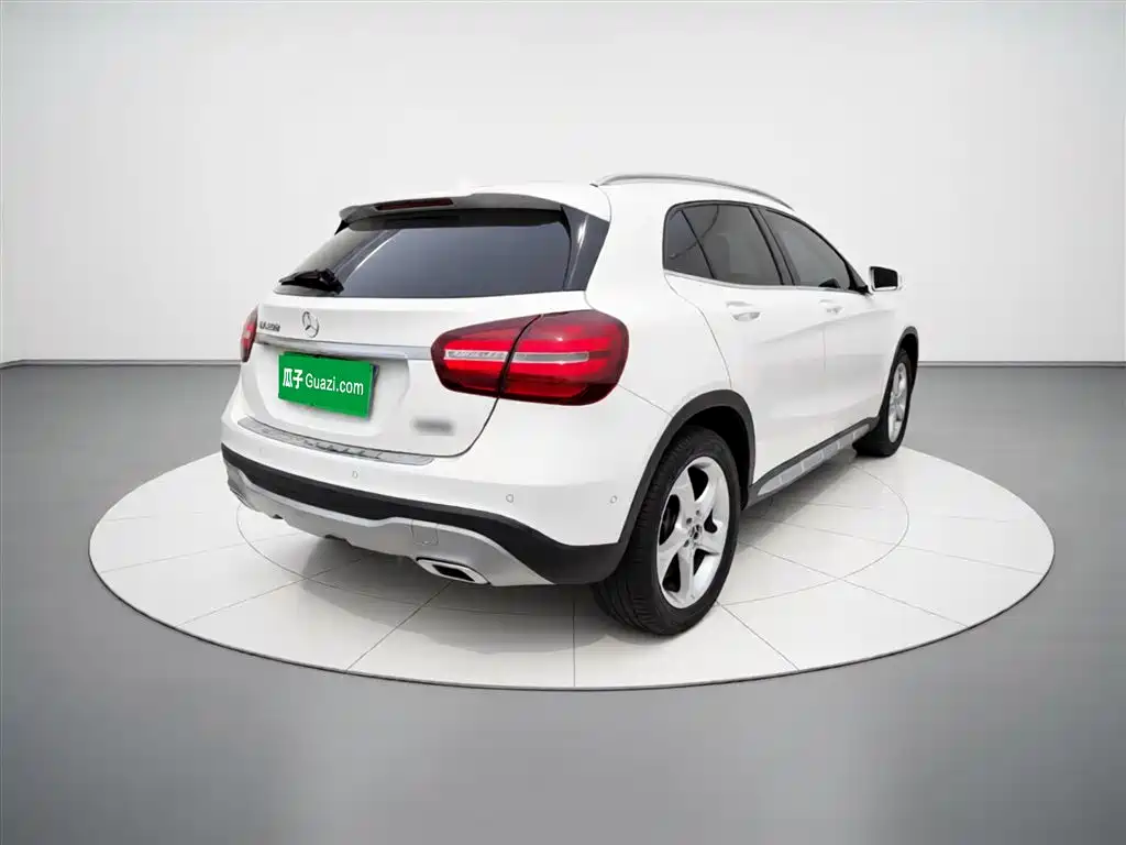 Mercedes-Benz GLA 2017 GLA 200 Dynamic фото 7