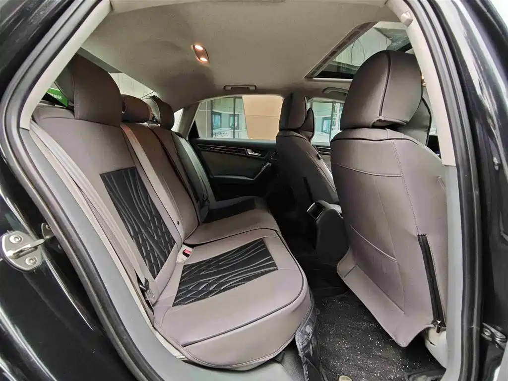 Audi A4L 2013 35 TFSI Automatic Comfort фото 8