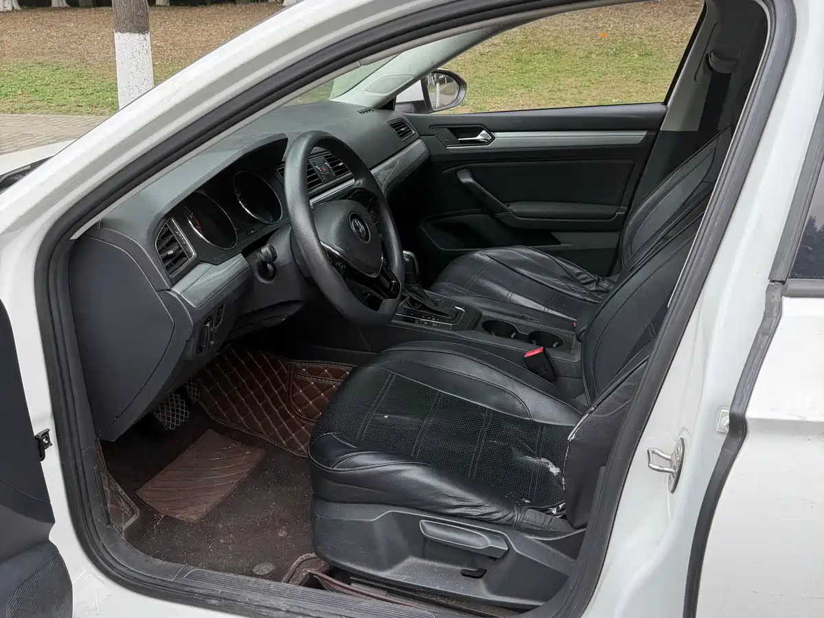 Volkswagen Lamando 2018 280TSI DSG Comfort Edition фото 11