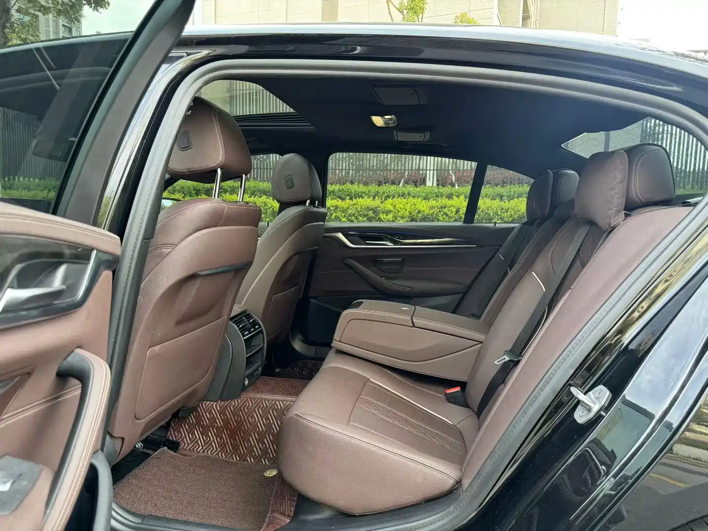 BMW 5 Series 2021 525Li M Sport Package фото 6