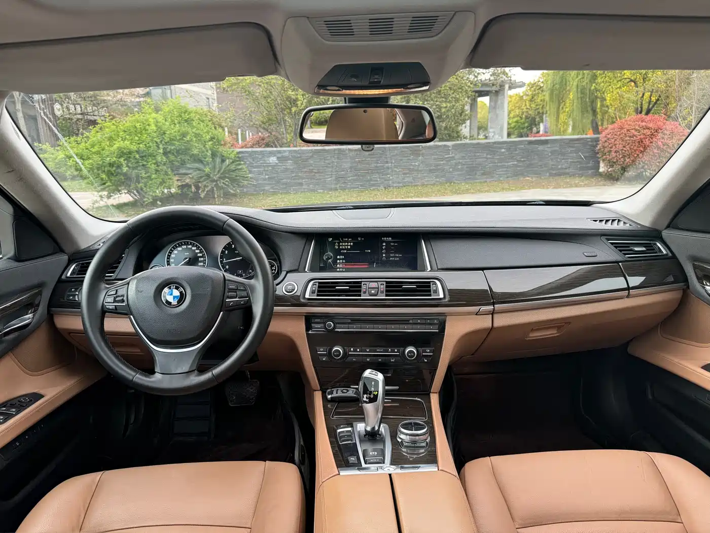 BMW 7 Series 2013 Model 730Li Luxury фото 8