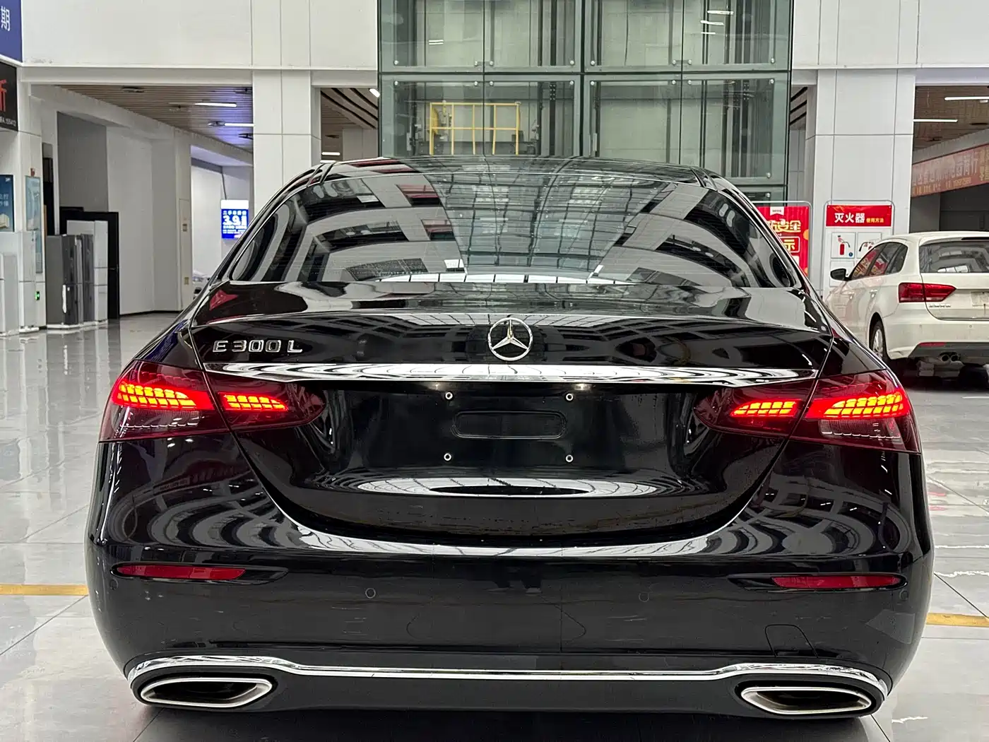 Mercedes-Benz E-Class 2023 E 260 L фото 5