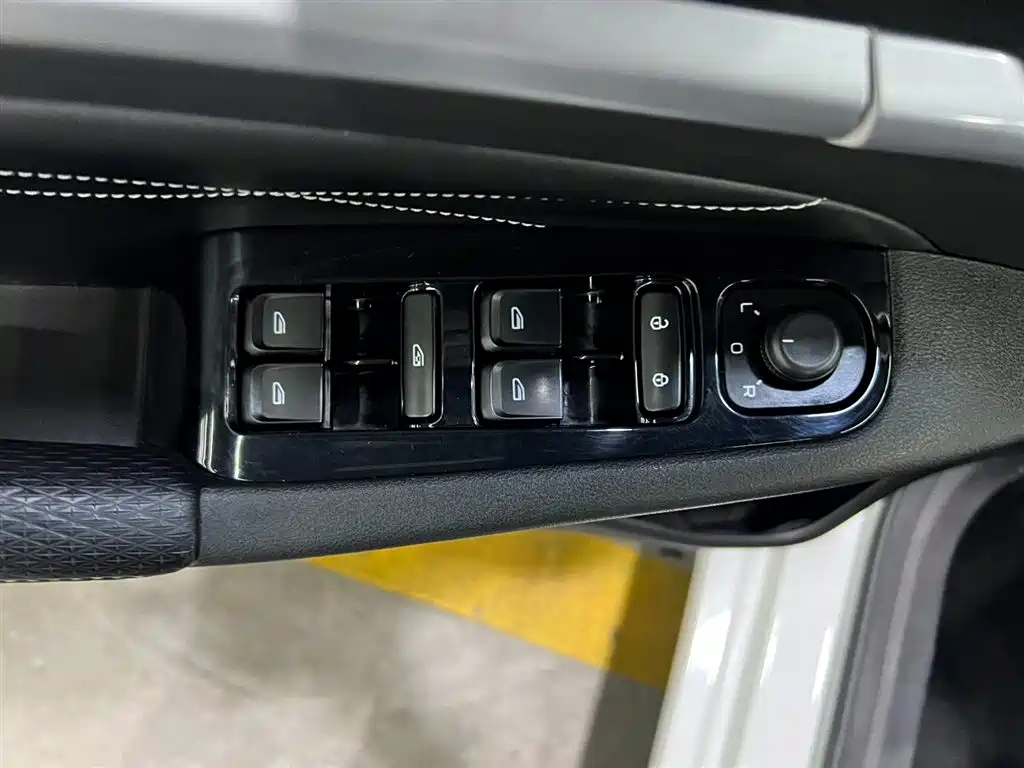 GEELY AUTOMOBILE EMGRAND