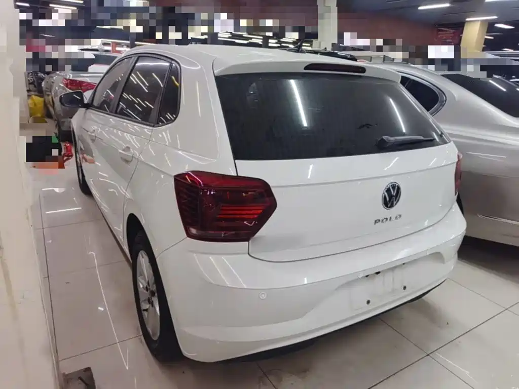 Фото 5 - Volkswagen Polo
