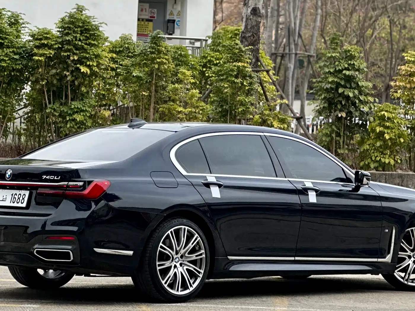 BMW 7 Series 2021 Model 740Li xDrive Executive Luxury Package фото 6