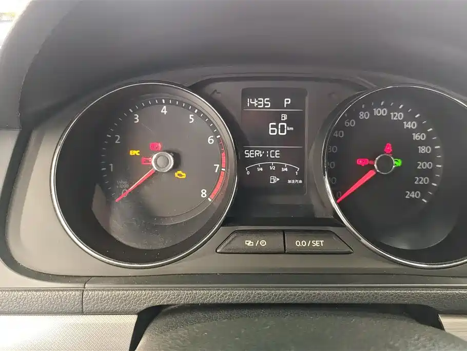 Volkswagen Lavida 2017 1.6L Automatic Comfort Edition фото 14