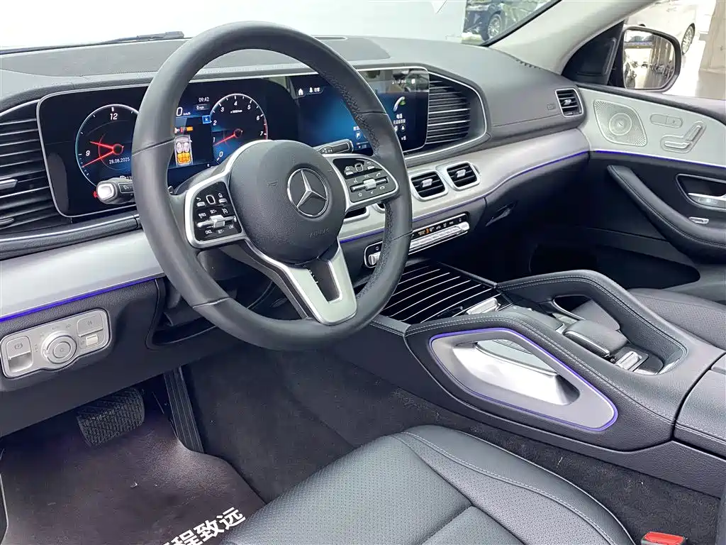 Mercedes-Benz GLE Coupe 2020 GLE 350 4MATIC Coupe SUV Luxury фото 11
