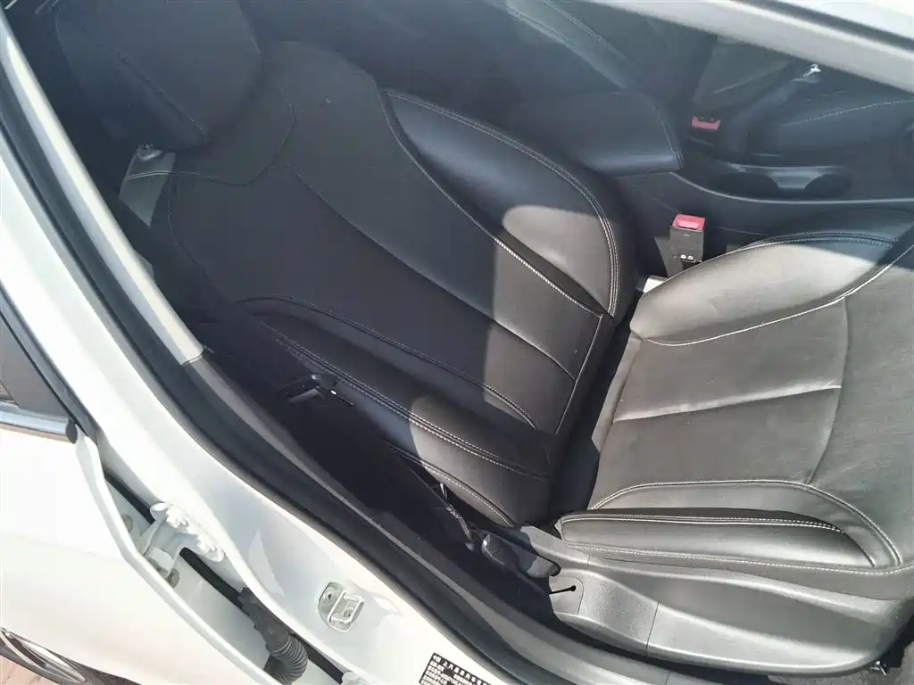 Buick Excelle GT 2019 18T Automatic Connected Elite (China V) фото 25