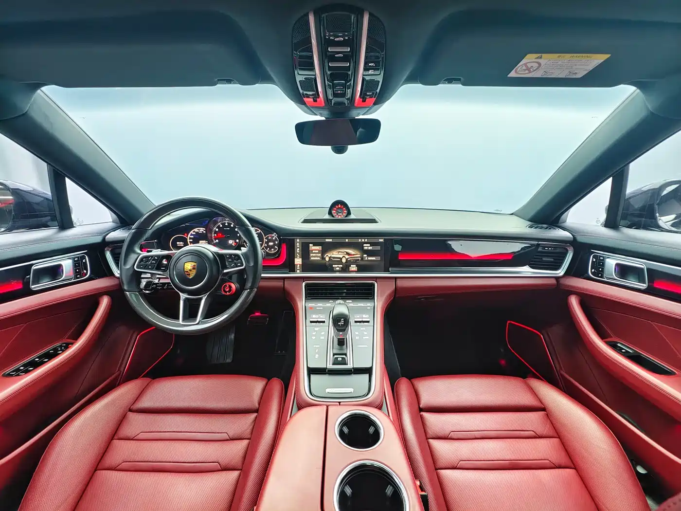 Фото 10 - Porsche Panamera