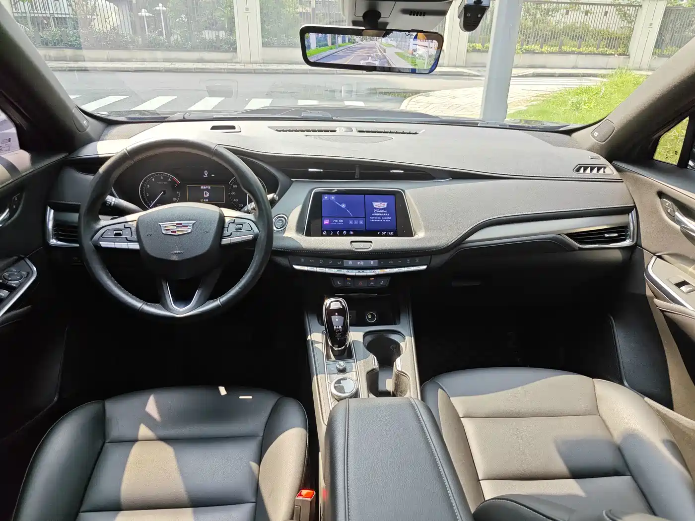 Cadillac XT4 2023 2023 Model Year 28T Two-Wheel Drive Luxury Model