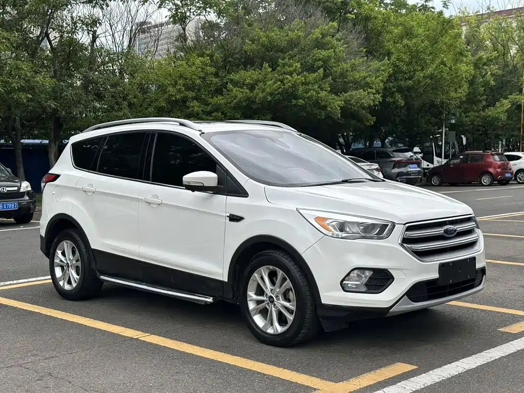 Photo 8 - Ford Kuga