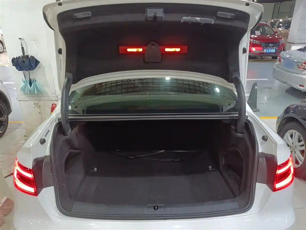 Audi A4L 2018 30th Anniversary 40 TFSI Progressive фото 12