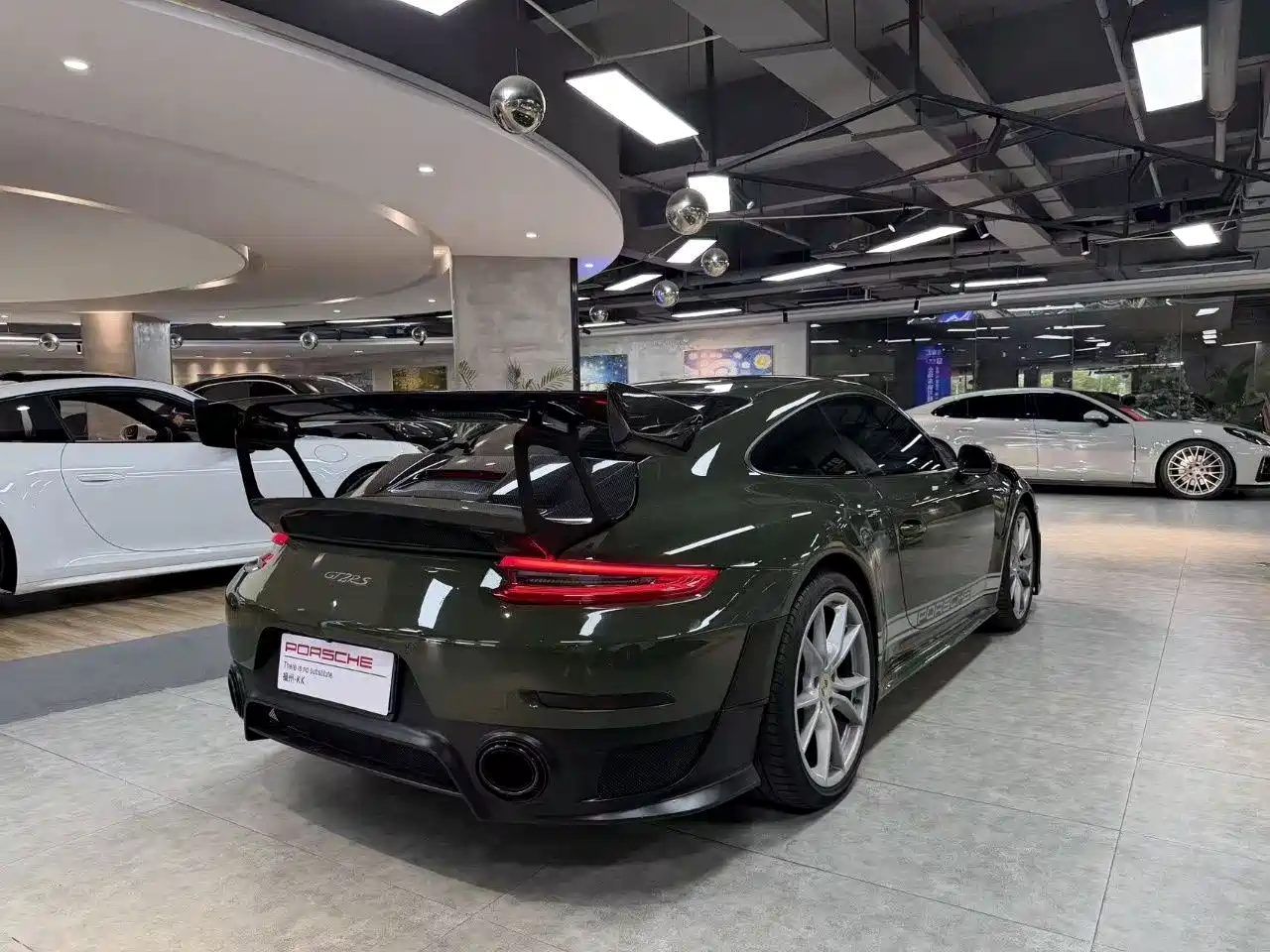 Фото 6 - Porsche 911