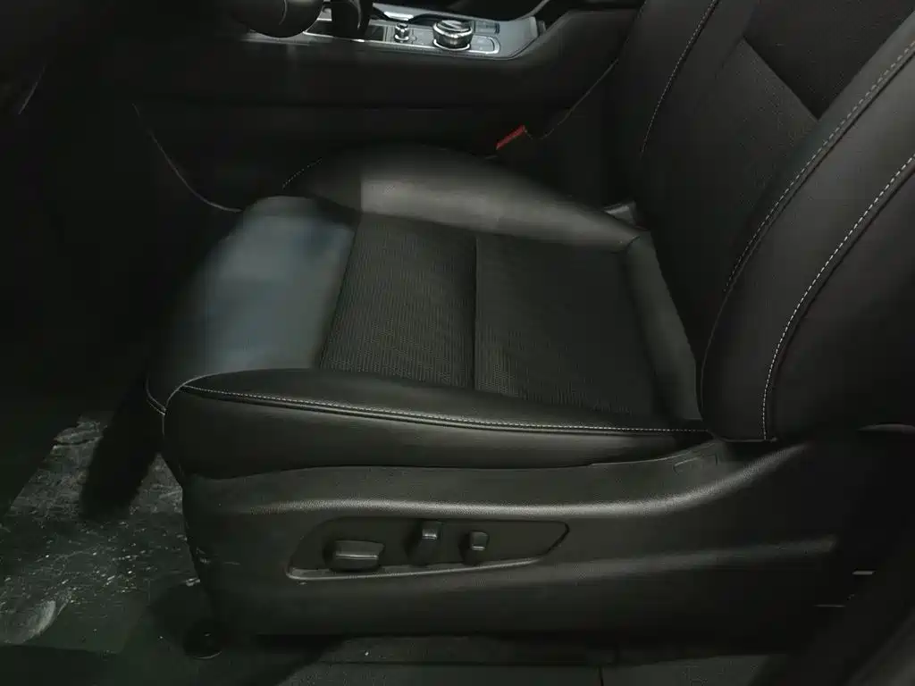 Cadillac XT4 2018 Model 28T 2WD Technology фото 20