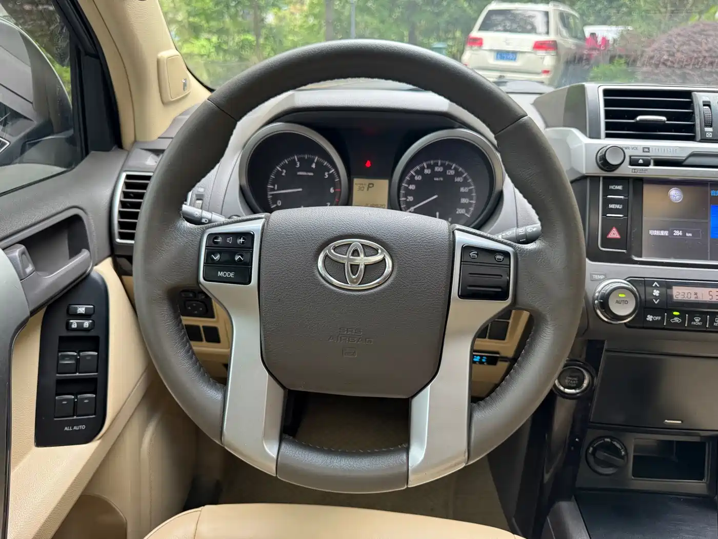 Фото 7 - Toyota Prado