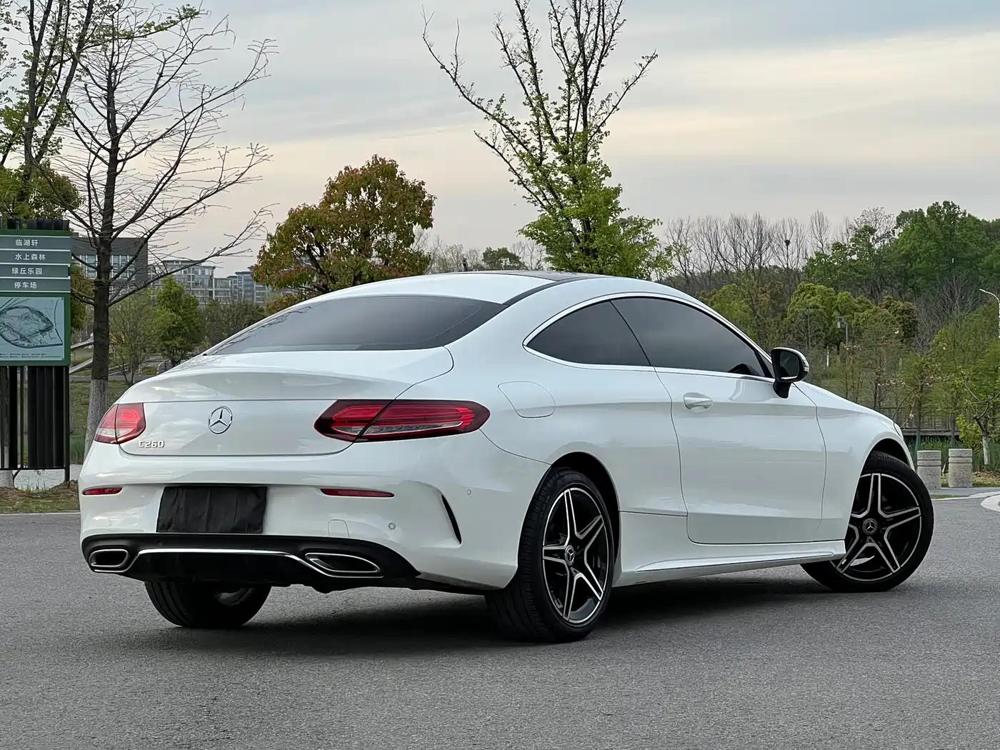 MERCEDES-BENZ C CLASS