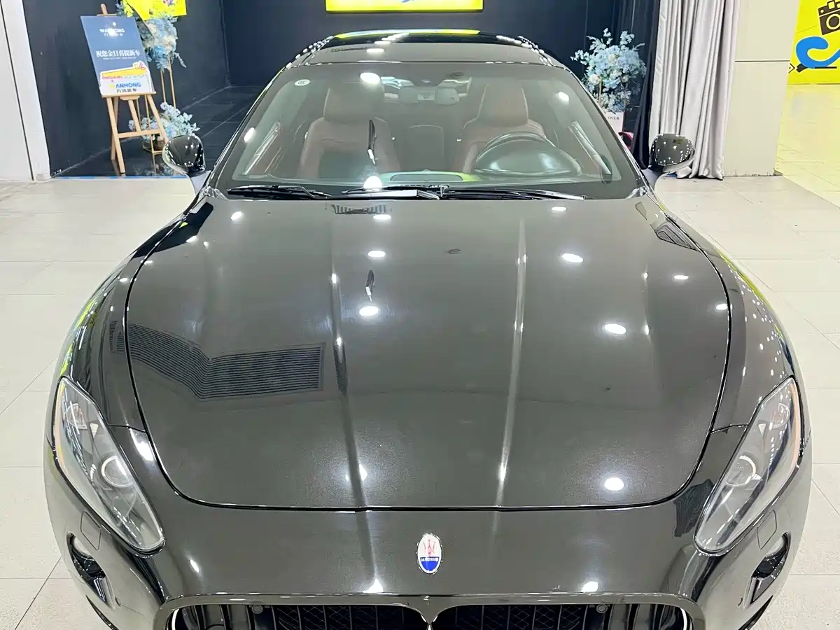 Maserati GranTurismo 2011 2009 4.7L Sport Automatic