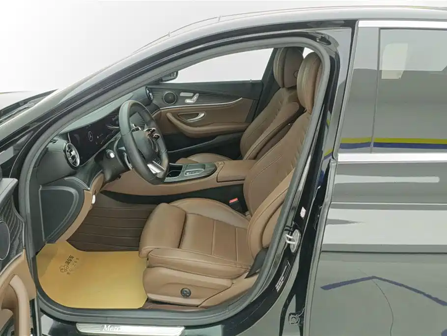 Mercedes-Benz E-Class New Energy 2022 Facelift E 350 e L Plug-in Hybrid Sport Sedan фото 9