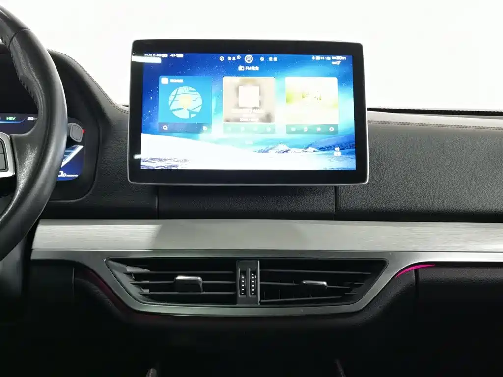 BYD Tang New Energy 2018 DM 2.0T AWD Smart Connection Enjoy Edition 7-Seater China V фото 12