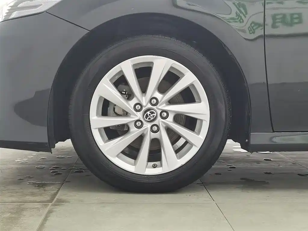 Toyota Camry 2021 2.0G Luxury Edition фото 17