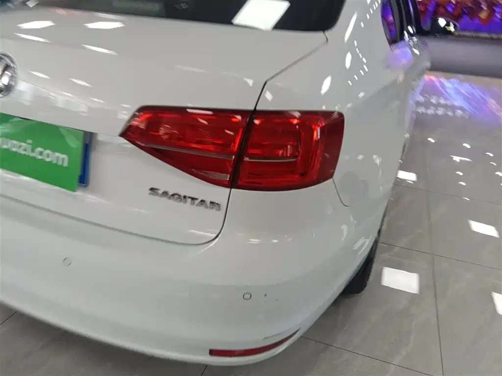 Volkswagen Sagitar 2018 1.6L Manual Comfort фото 8
