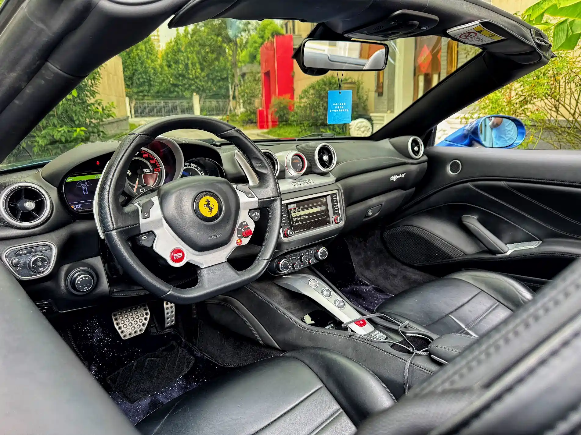 Фото 5 - Ferrari California T