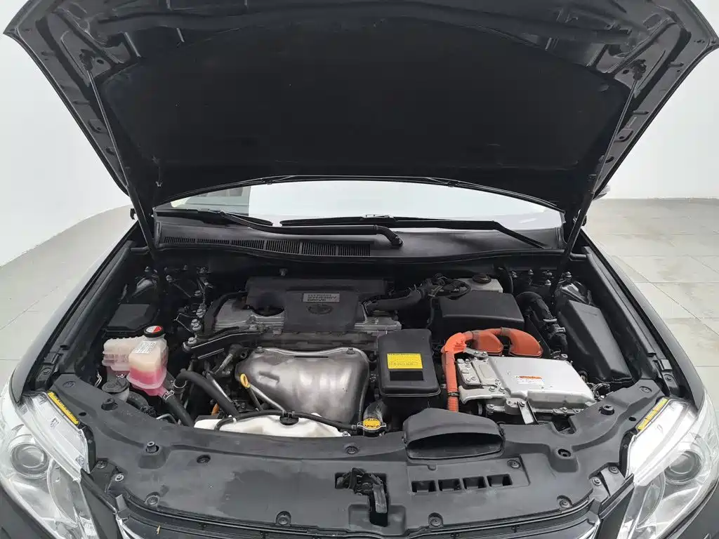 Фото 6 - Toyota Camry