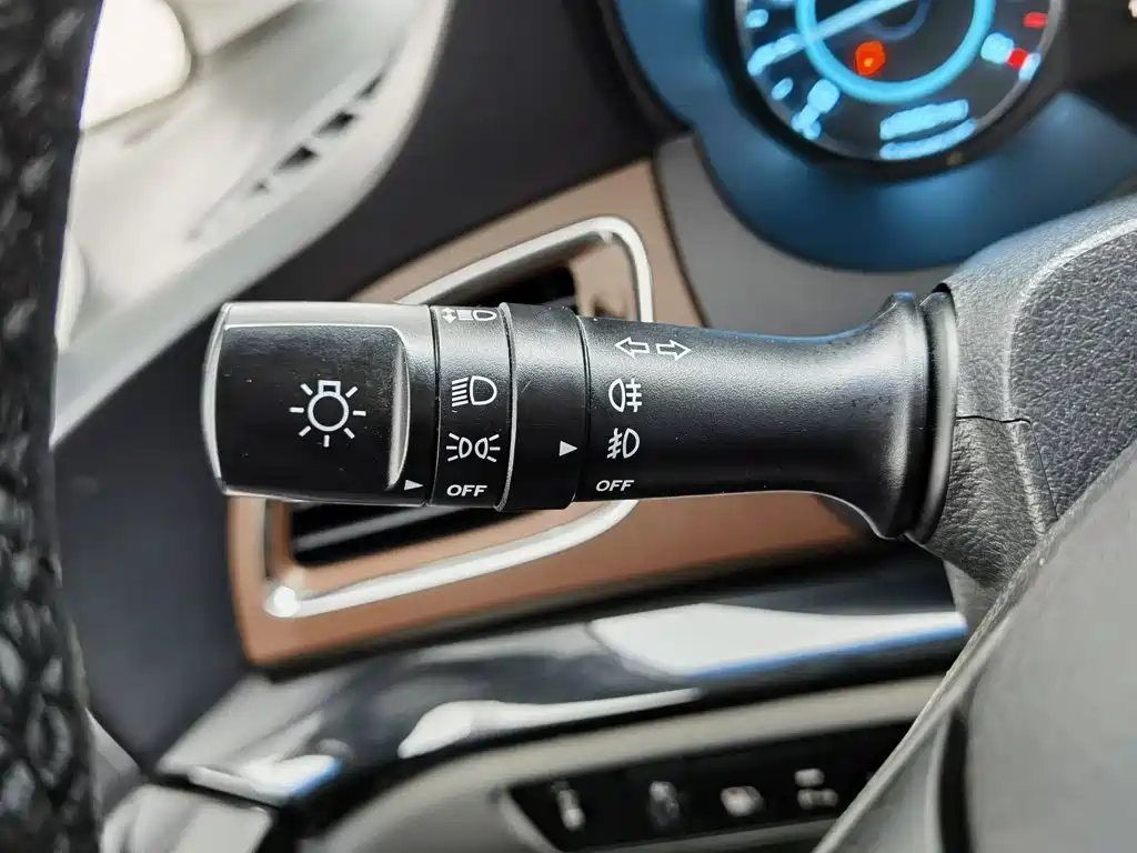 JAC Motors Refine M5 2018 2017 2.0T Gasoline DCT Executive Edition