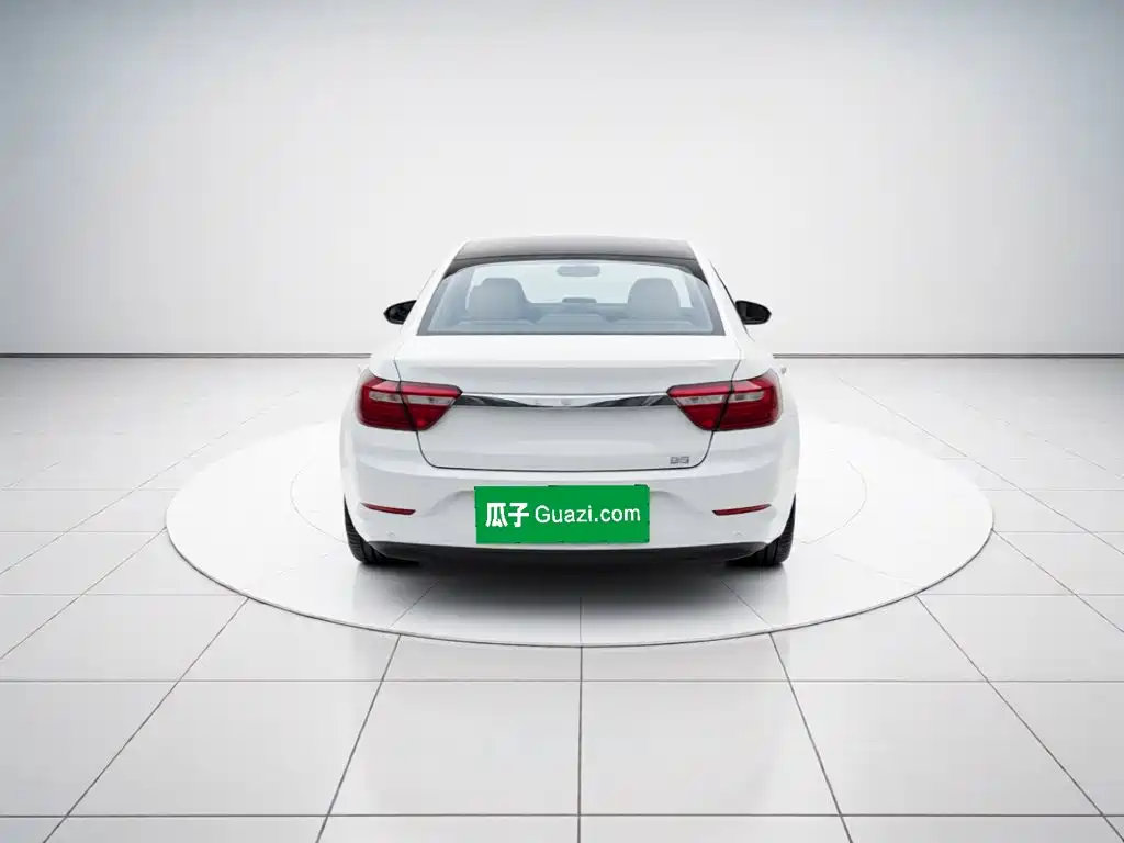 Photo 3 - Geely Vision