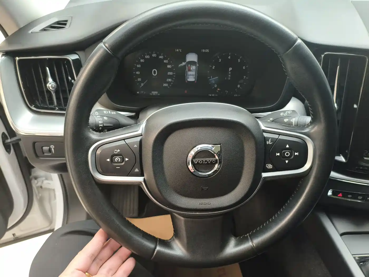 Фото 26 - Volvo XC60