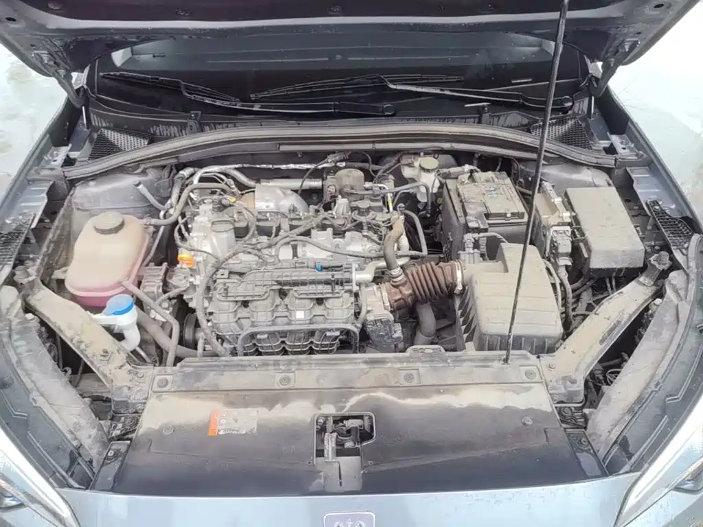 Roewe i5 2025 2023 1.5L CVT Luxury Edition