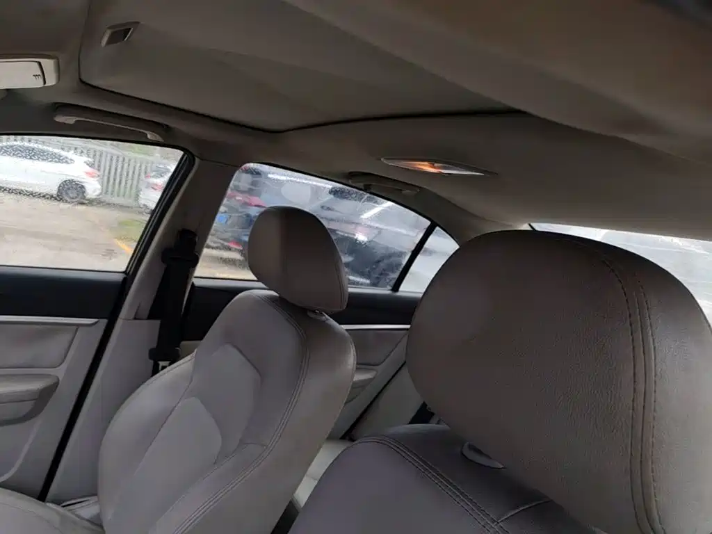 Geely Emgrand 2014 2014 Sedan 1.5L CVT Elite