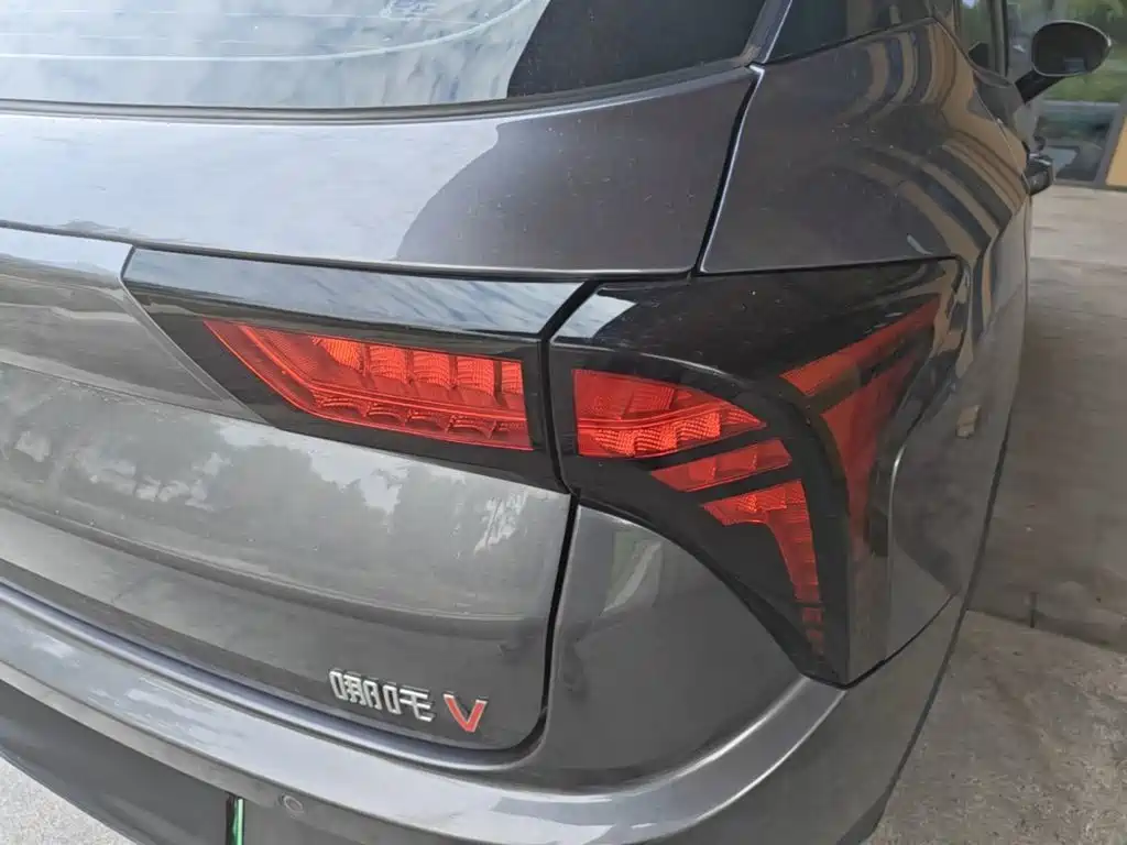 Nezha Auto Nezha V 2022 2021 Standard Range Entertainment Upgrade