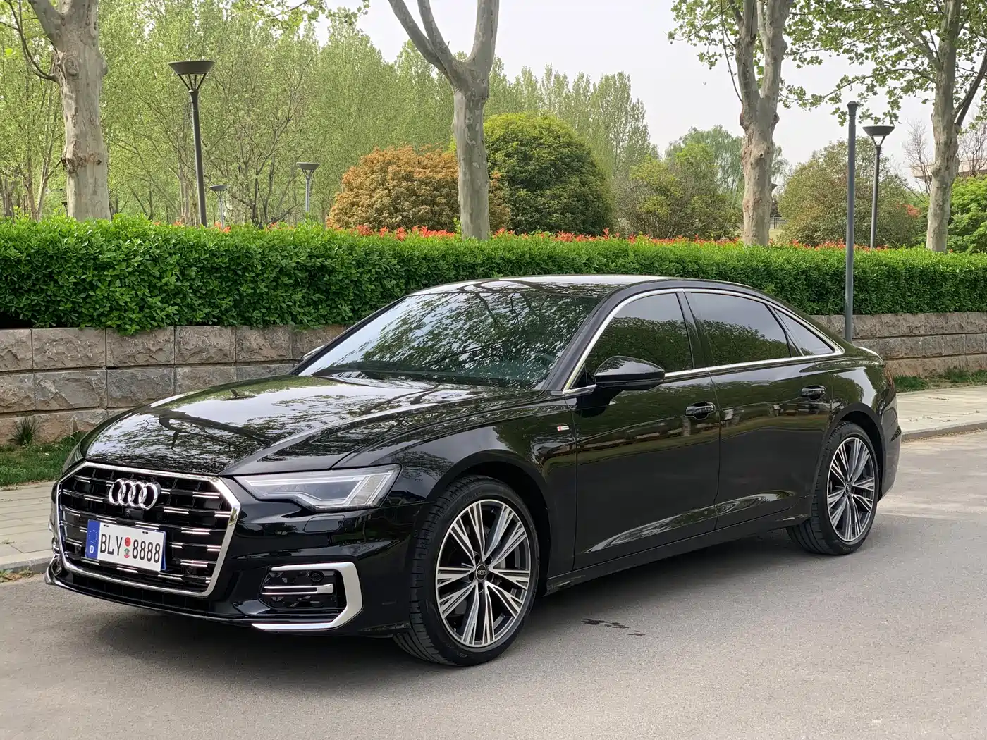 Audi A6L 2025 45 TFSI quattro Premium Sport фото 3