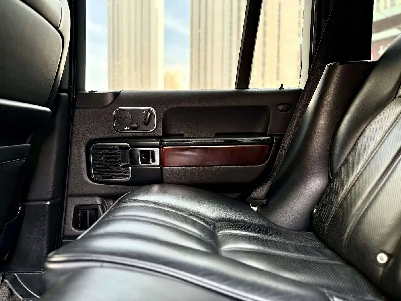 Land Rover Range Rover 2012 5.0 SC V8 фото 8