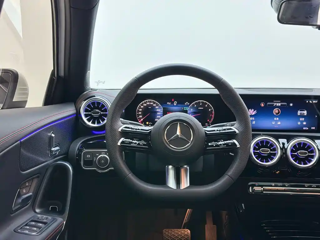 Mercedes-Benz A-Class 2024 2024 A 200 L Fashion Edition